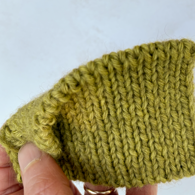 Tubular bind off: The Kitchener Stitch Method