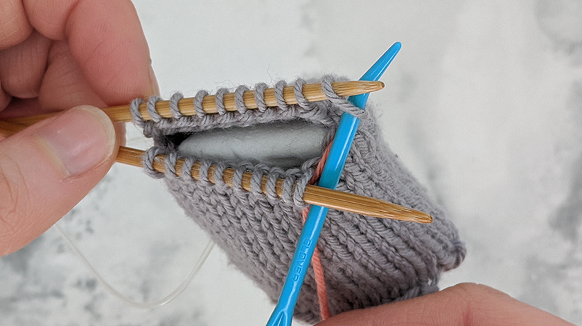 Set–up: step 2 of Kitchener Stitch